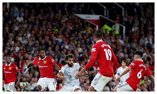 萨拉赫重要时刻爆冷，FPX带队取胜！