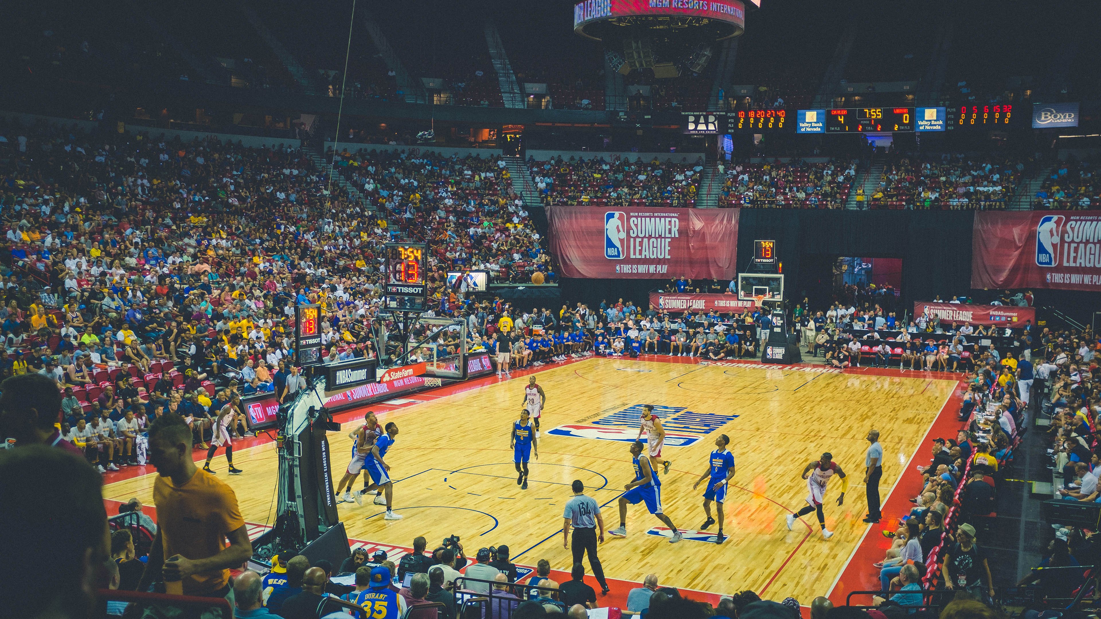 Rookie遭遇三持续失利，掘金教练压力巨大！赢得满堂喝彩